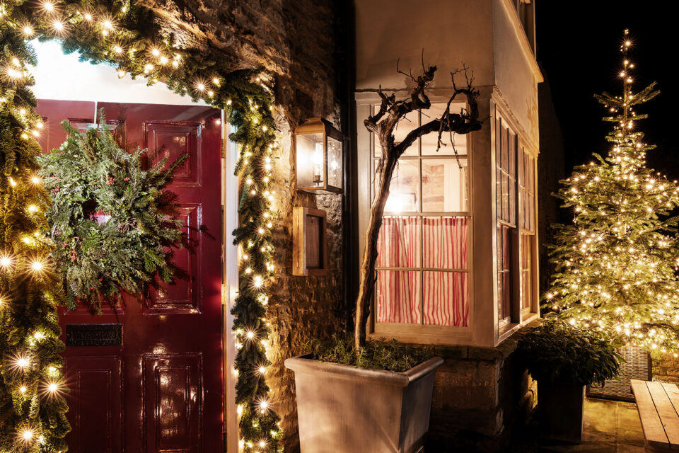 Carol Singing at The Bell